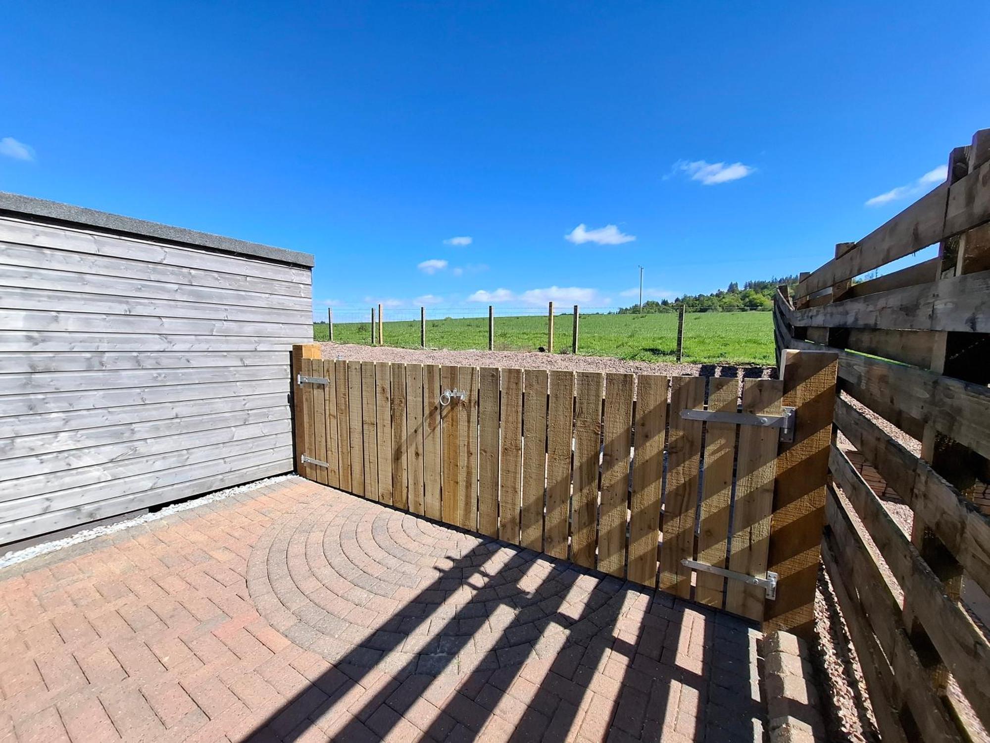 Cairnyard Lodges - Woodrow Beeswing Экстерьер фото